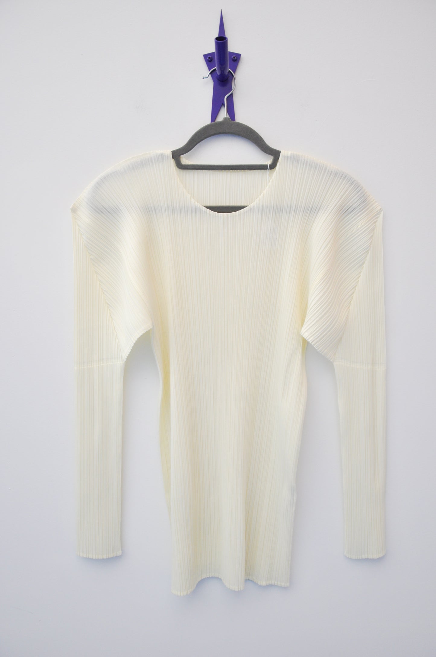 Pleats Please Long Sleeve - ivory