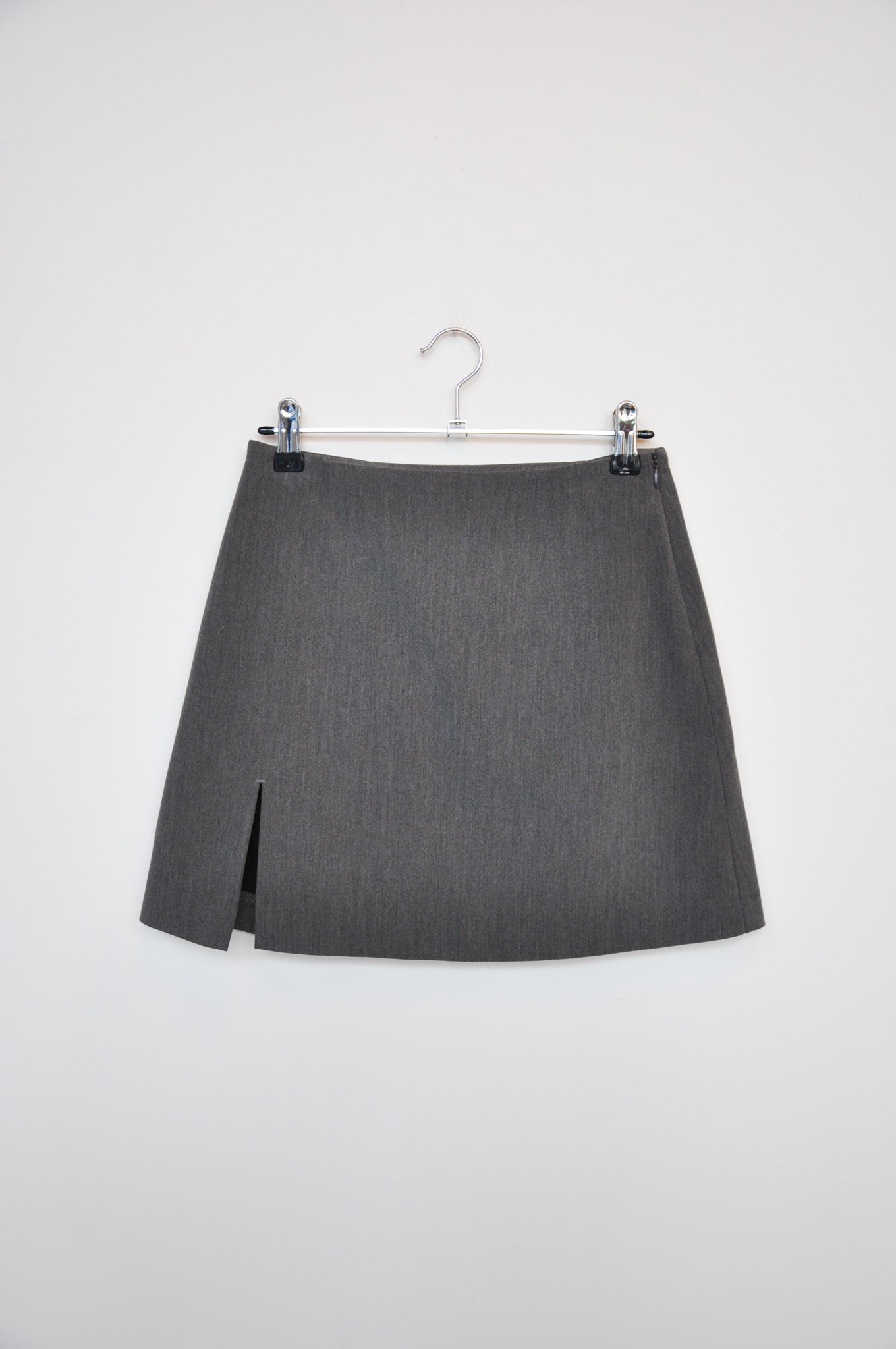 Djerf Avenue Mini Skirt - Grey
