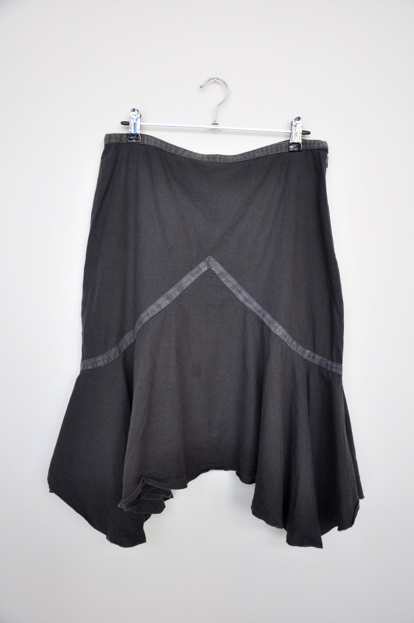 Gimaguas Asymmetrical Skirt - grey