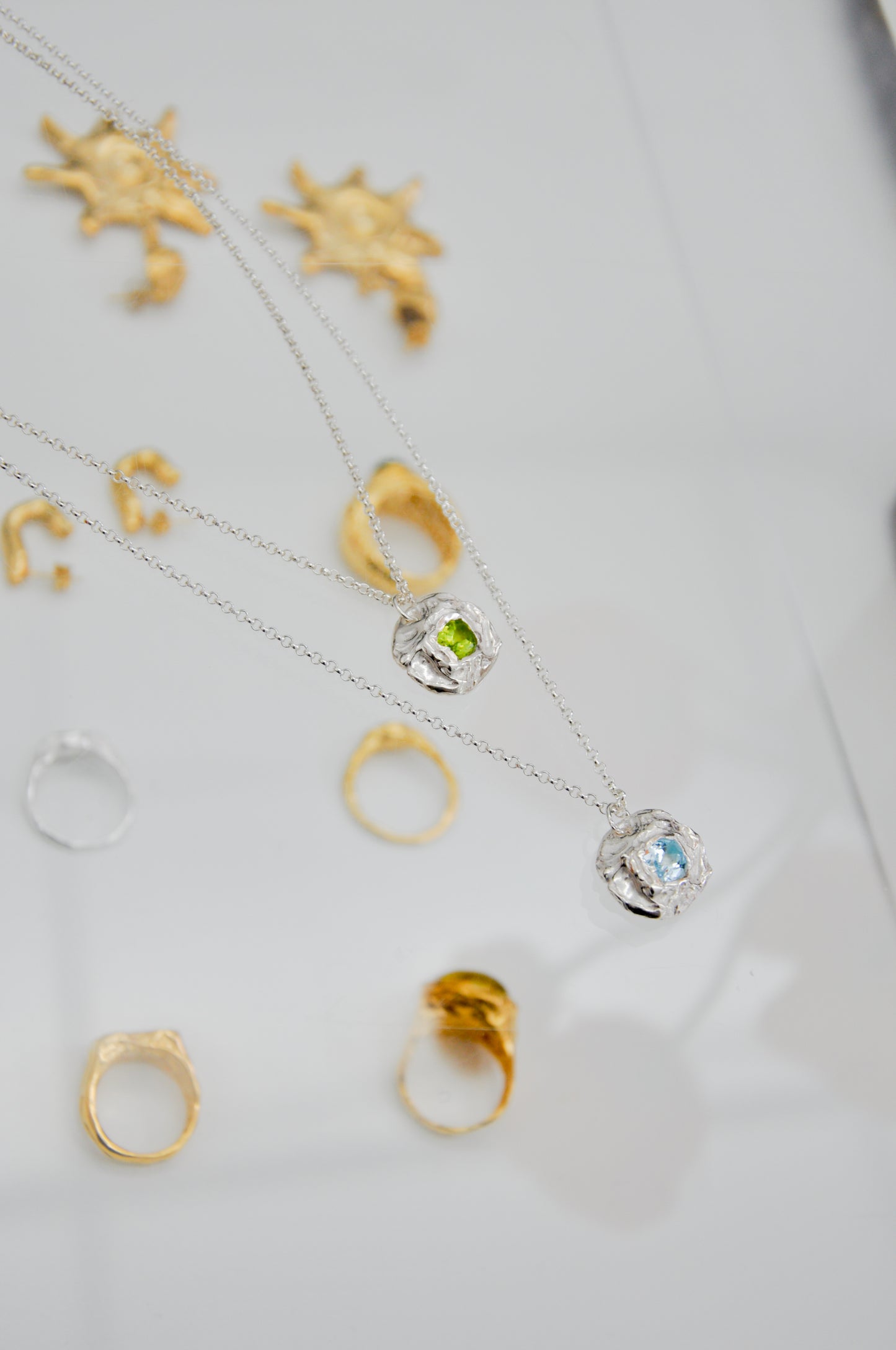 Illetes Silver Necklace in Peridot