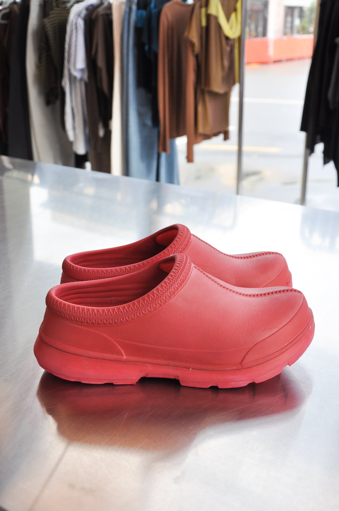 UGG Clogs - red