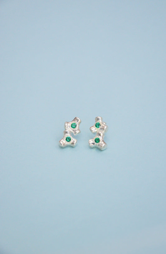 Double Knuckle Stud in Emerald