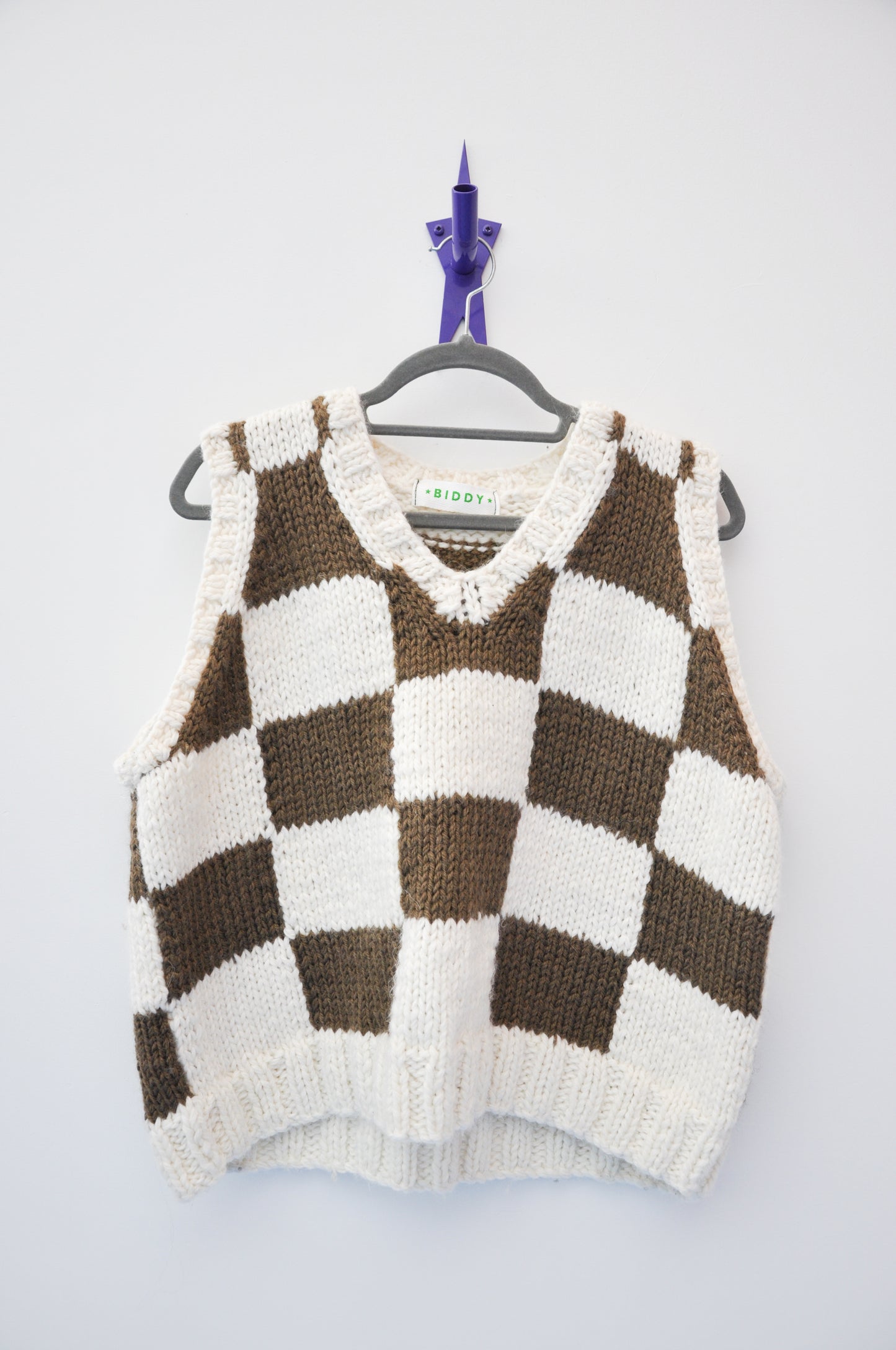 Biddy Knit Vest - brown/white check