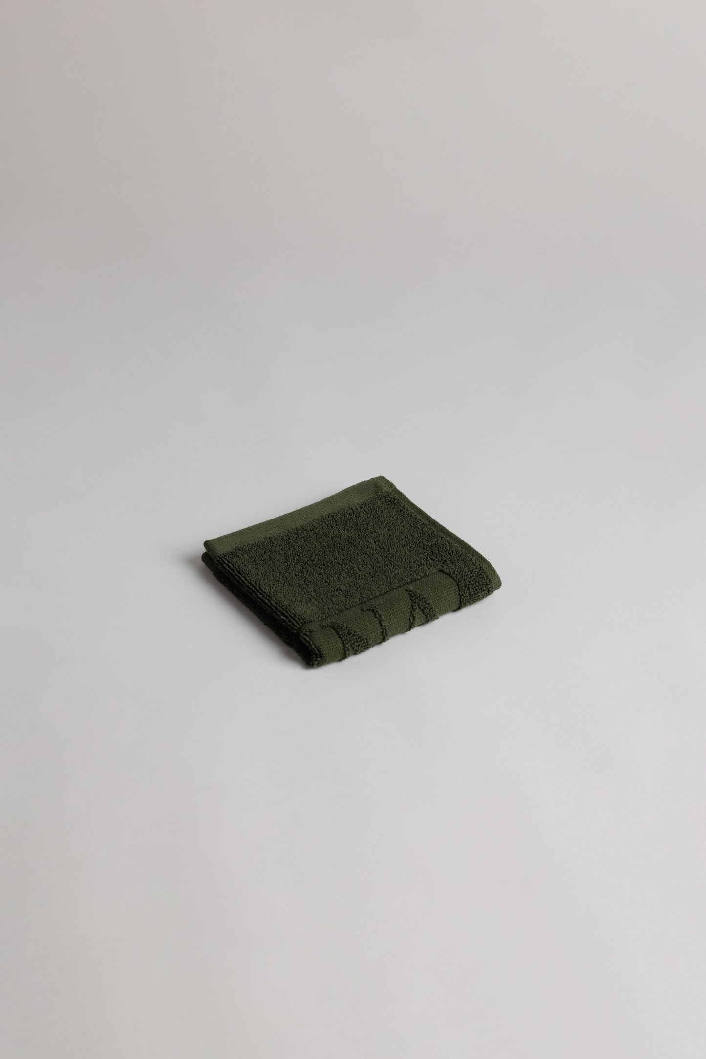 Agnes Face Cloth in Moss