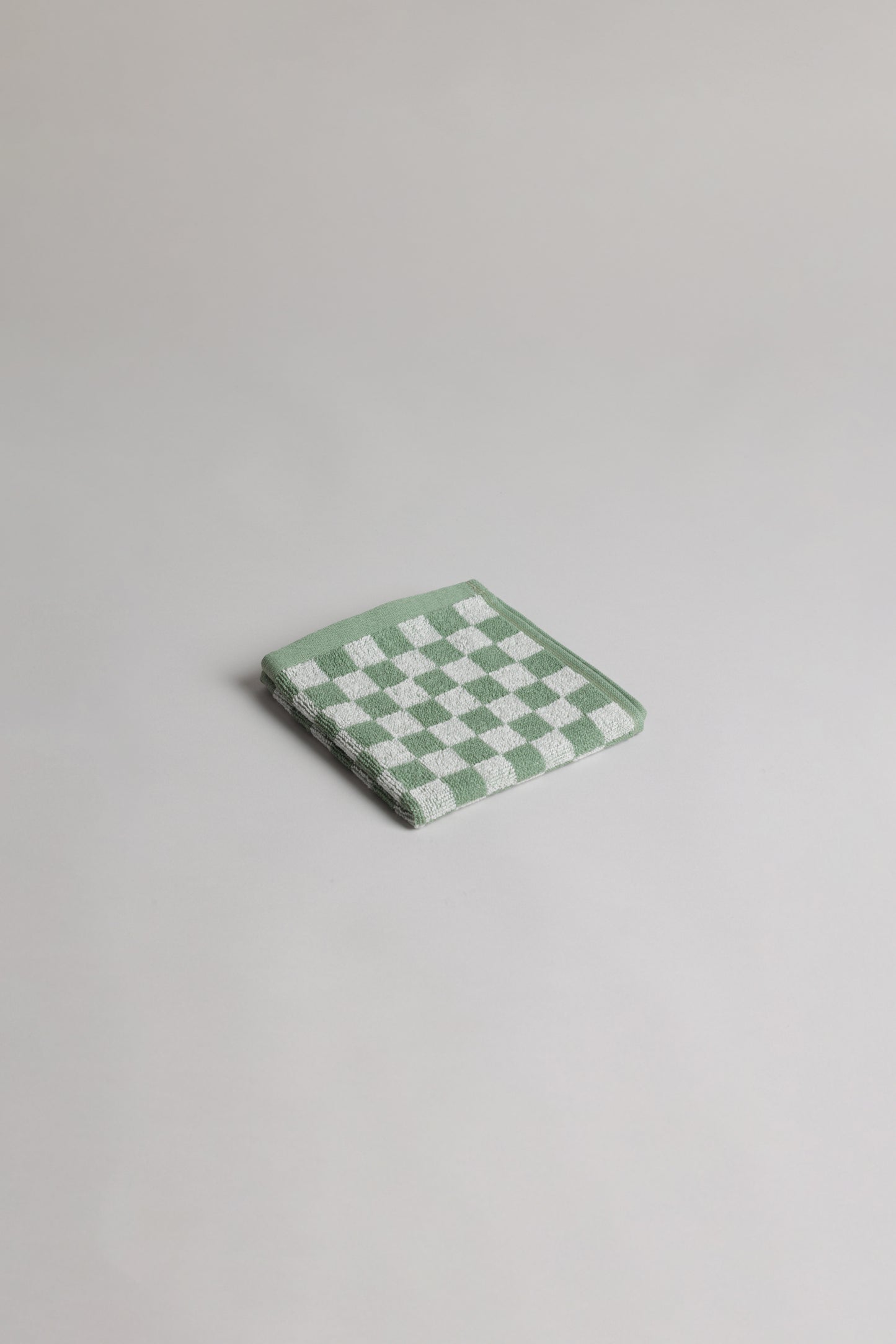 Quill Face Cloth in Sage & Chalk