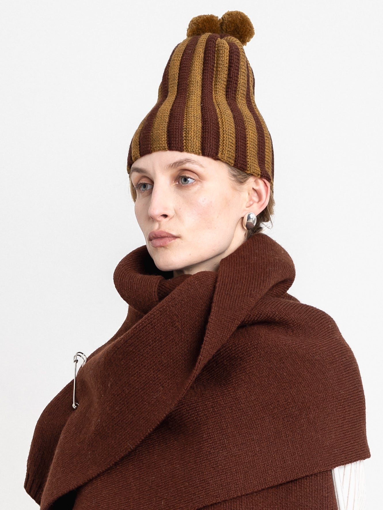 Merino Wool Pleated Bobble Hat in Bordeaux/goldfinch