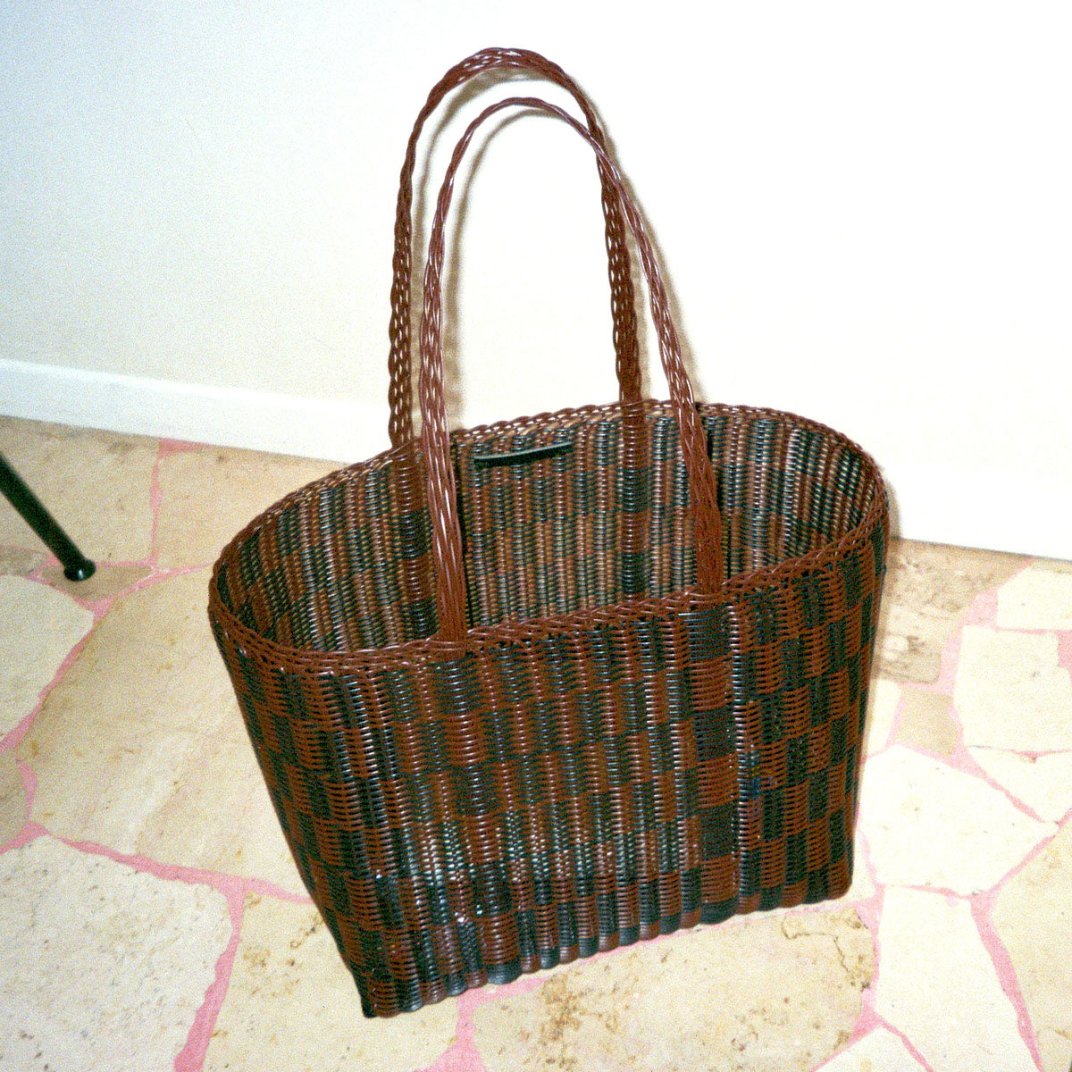Preorder Quadretti Medium in Chocolate & Black
