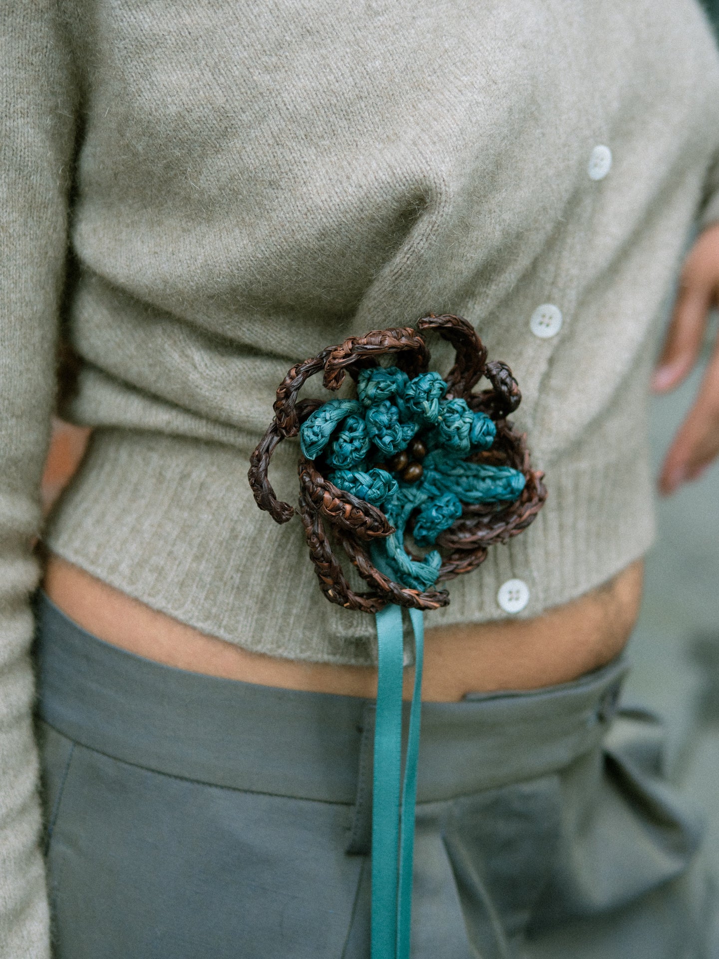 Bloom Pin in Mid Brown & Aqua 4
