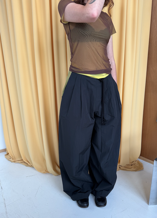 Balloon Pant in Black Contrast