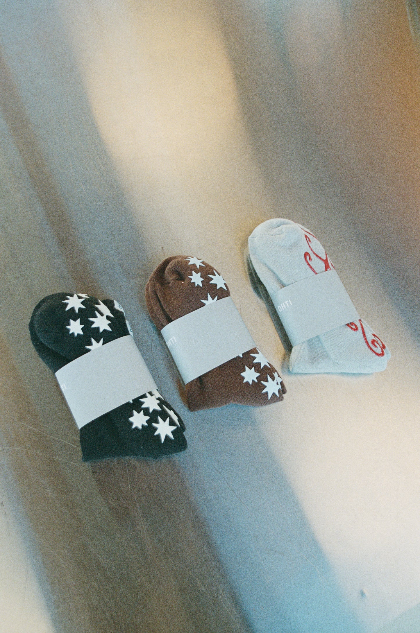 Grip Socks in Brown & Baby Blue Star