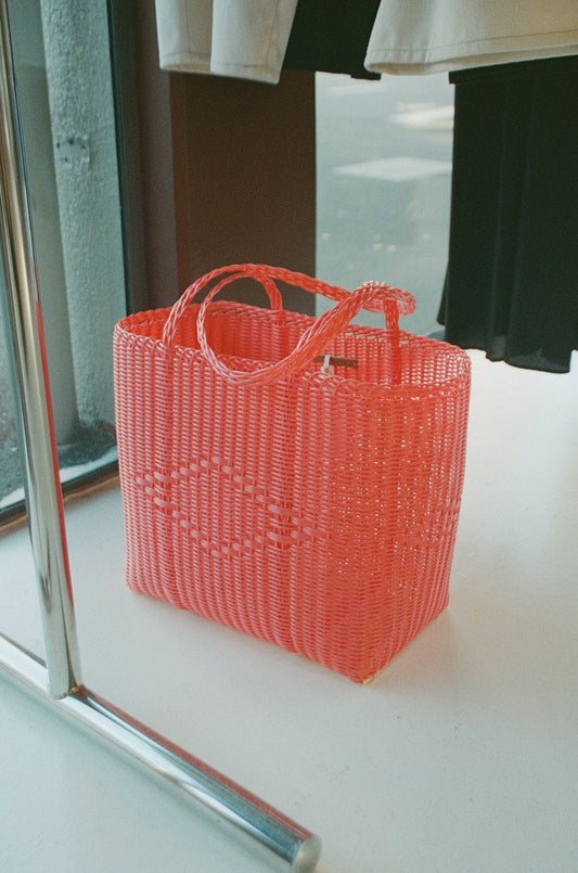 Basket Tote Medium in Geranium