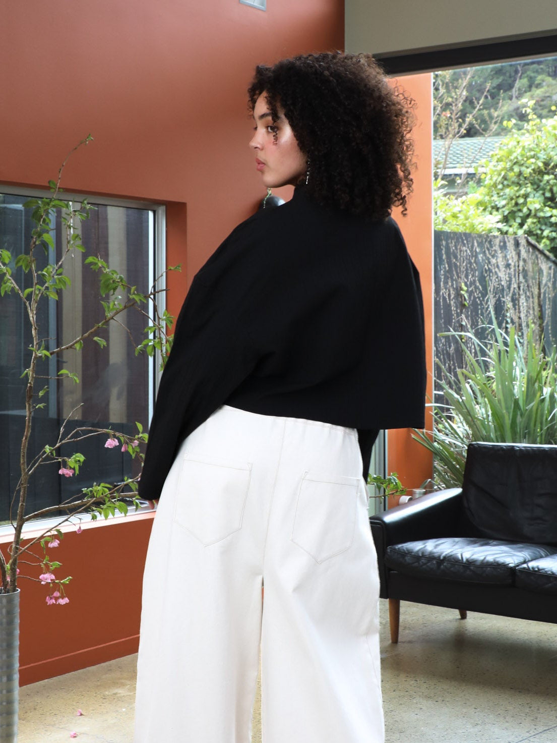 Hoshihara in Bumpy Black